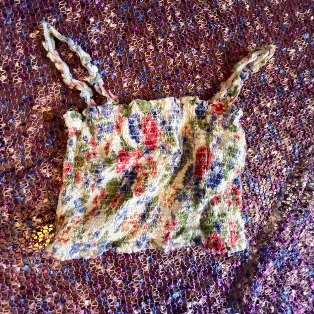 Stretchy Floral Crop Top